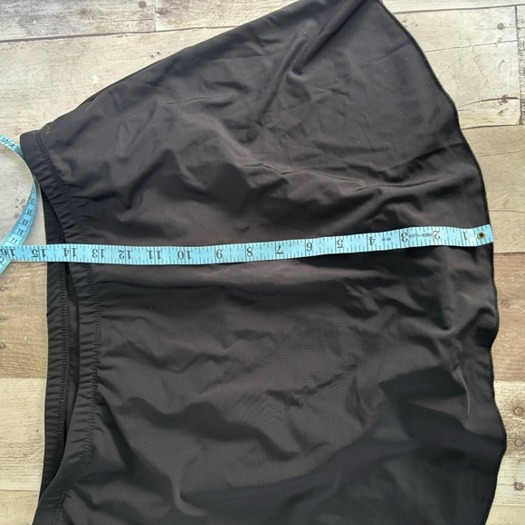 MIRACLESUIT BLACK TUMMY CONTROL SLIMMING SWIM SKIRT SWIMSUIT BOTTOMS SIZE 12 L - Picture 7 of 8